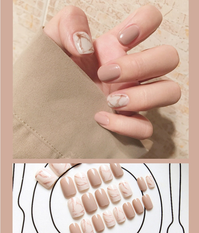 Light khaki smudge false nails Light khaki smudge false nails